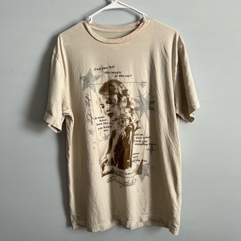 Taylor Swift Official Merch Fearless Era Tee